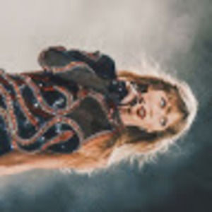 Meet your Posher, Nora